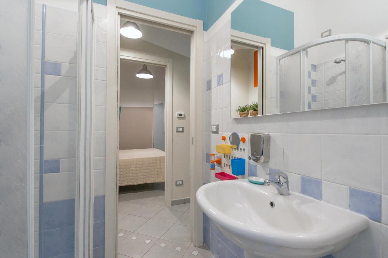 Babyaccommodation Family Sea & Box 皮特拉利古 外观 照片