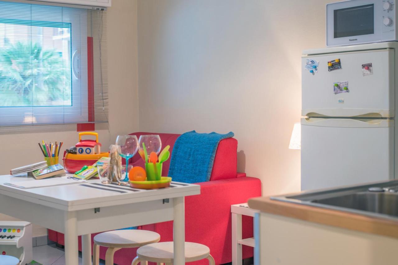 Babyaccommodation Family Sea & Box 皮特拉利古 外观 照片
