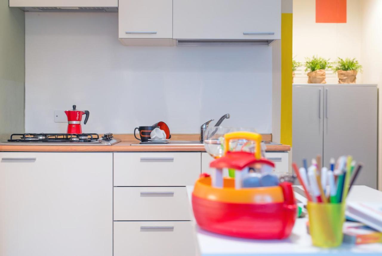Babyaccommodation Family Sea & Box 皮特拉利古 外观 照片